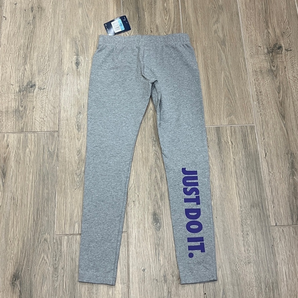 Nike Sweat Pants Leggings Girls Medium Track Gray Purple Just Do It NWT Joggers - Picture 10 of 13